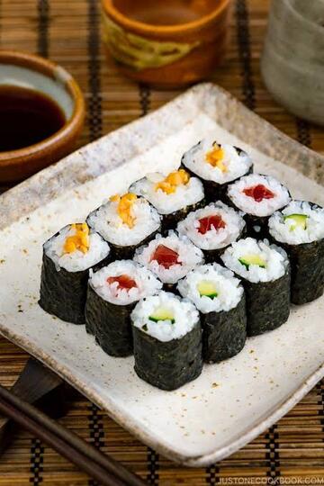 Sushi Bukan Produk Asli Jepang Loh! Lantas Darimana?