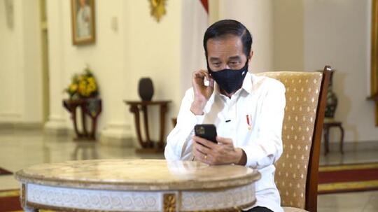 Dengar Curhat Dokter Paru, Jokowi Bayangkan Beratnya Tangani Corona