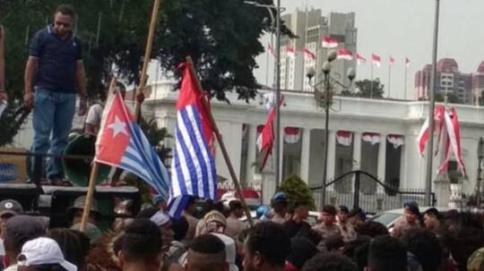Solusi Untuk Saudaraku Di Papua, Jadikan West Papua Dan Bintang Kejora Sebuah Partai