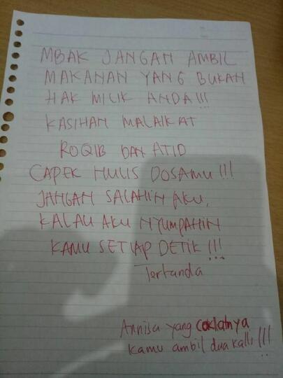 Dapur Indekos Putri yang Penuh Tulisan Ancaman Ini Bikin Ngakak