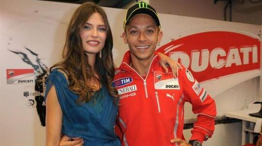 Akankah Valentino Rossi Menikah?