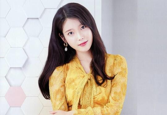 Tak Hanya Jago Nyanyi, 8 Idol Kpop Ini Juga Jago Akting Loh!