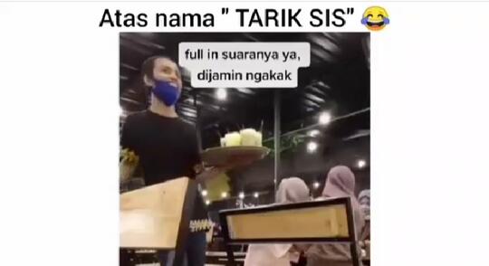 Pengunjung Kafe Jail Pesan Atas Nama "Tarik Sis", Bikin Waitress Ini Malu! Semongko