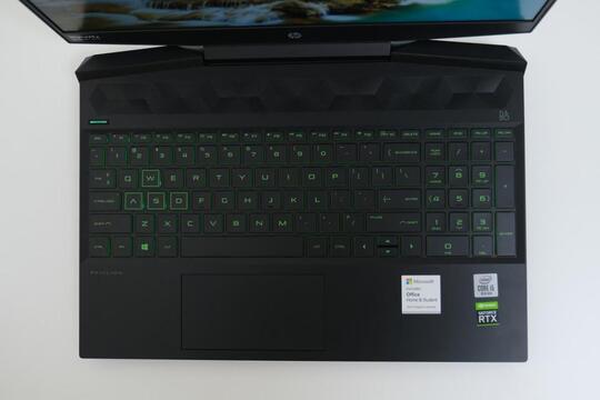 Review HP Pavilion Gaming 15-DK1064TX (Intel Core i5-10300H + Nvidia RTX 2060 Max-Q)