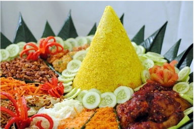 Kedai Nasi Kuning di Makasar Ini Penjualnya adalah "Kuntilanak",Hii Serem!