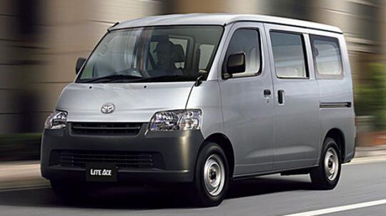 7 Pasang Mobil Kembar yang Terlahir dari Pabrikan Berbeda, Pilih yang Mana Gan?