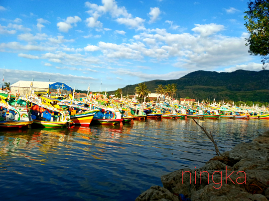Awan Menggantung Di Pantai Selatan
