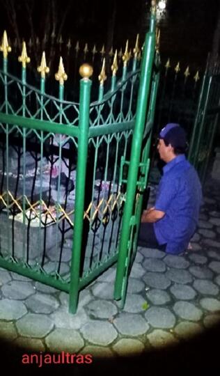 Kisah Nyata: Menelusuri Makam Keramat di Malam Hari, Merinding Gaes!