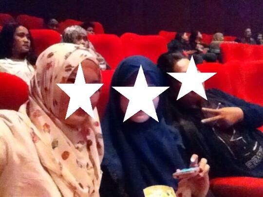 Diisengin Penunggu Bioskop