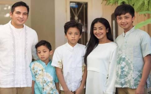 5 Pasangan Selebriti Beda Agama Paling Harmonis, Nomor 5 Menakjubkan Sekali