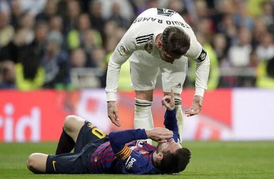 Sergio Ramos Bek Terbaik Sepanjang Masa, Setuju?
