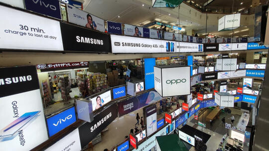 10 Ponsel Paling Laku Sepanjang Tahun 2020, Oppo ama Vivo kok Gak Ada ya?
