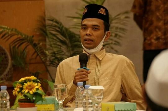 Soal Pakai Masker di Masjid, Ustad Abdul Somad: Bacaan Salat Menjadi Tidak Jelas