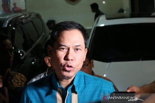 FPI: Semoga Emmanuel Macron Segera Mati dalam Kehinaan