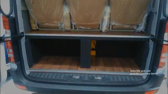 Mercedes Benz Sprinter, Angkutan Premium DAMRI yang Mewah dan Berekelas
