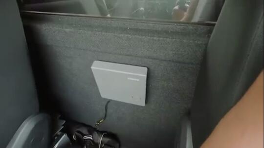 Mercedes Benz Sprinter, Angkutan Premium DAMRI yang Mewah dan Berekelas