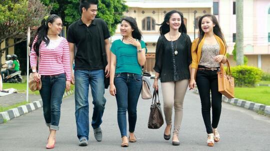 Tipe-Tipe Mahasiswa ketika Selesai Jam Kuliah, yang Terakhir Bikin Kangen