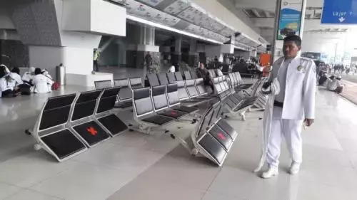 Massa Habib Rizieq Bubar, Sejumlah Fasilitas Bandara Soetta Rusak