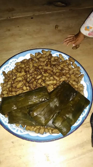 Awas Tertukar! Ragam Kuliner Khas Sunda Dibungkus Daun Pisang Ini Sulit Dibedakan