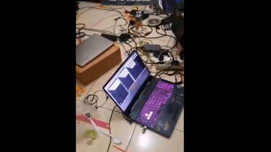 Viral Video Pemuda Diduga Pakai Bot saat Diskon 11.11, Dapat iPhone hanya Rp111.000
