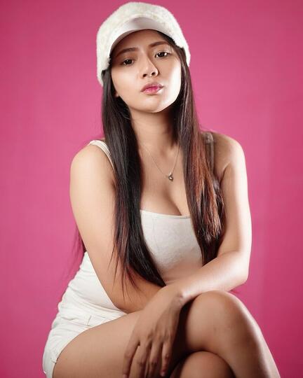Ramai Video Seks Mirip Artis, Berlliana Lovell Jungkat-jungkit di Kasur