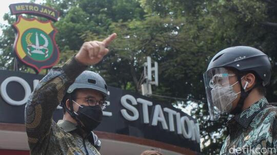Pusat Tunjuk Hidung Anies Baswedan Gegara Habib Rizieq Bikin Kerumunan