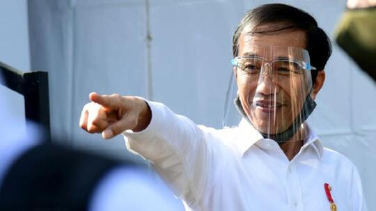Presiden Jokowi Siap Jadi Orang Pertama yang Disuntik Vaksin COVID-19