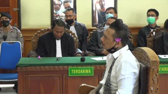 Jerinx Divonis 1 Tahun 2 Bulan Penjara