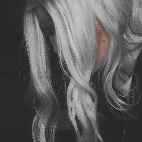 9 Cara Alami Mencegah Rambut Beruban Untuk Semua Usia