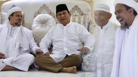Apa Bedanya Massa Habib Rizieq, Massa Demonstrasi Dan Massa Pilkada?
