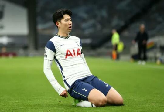 Sembilan Cerita Antarkan Spurs Ke Puncak Klasemen