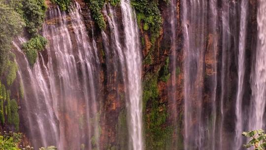 Air Terjun Tumpak Sewu Dan Goa Tetes, Serpihan Surga Yang Tercecer Dibumi