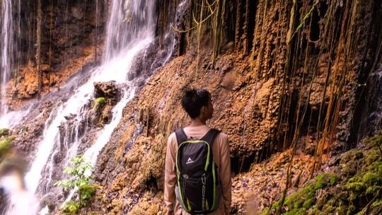 Air Terjun Tumpak Sewu Dan Goa Tetes, Serpihan Surga Yang Tercecer Dibumi