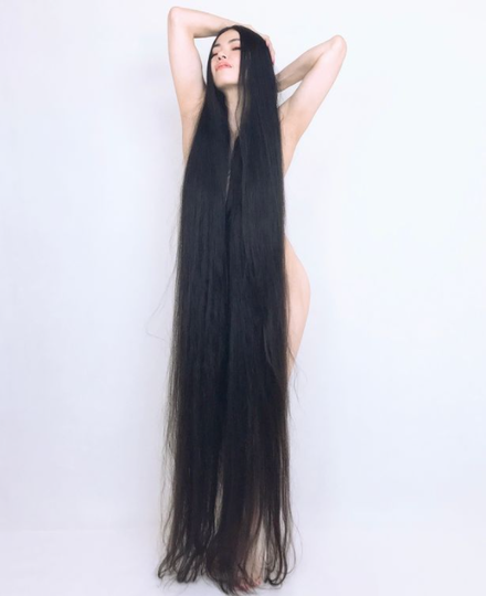 WAO, Wanita Asal Jepang Ini Tidak Pernah Potong Rambut Selama 15 Tahun, Gini Jadinya