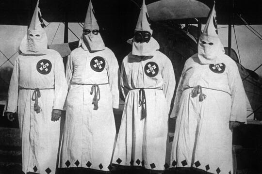 Mengulang Sejarah, Inilah Kekejaman Organisasi Rasis Tertua Di Amerika Ku Klux Klan
