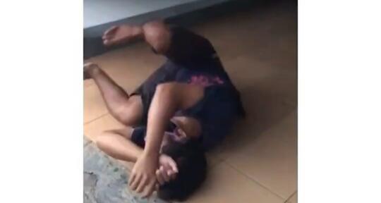 Haru, Viral Pemuda Nangis Guling-guling karena Pacarnya Menikah dengan Orang Lain!