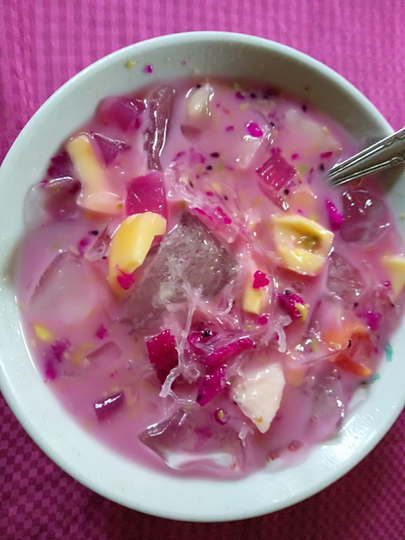 Penasaran, Kenapa Beli Makanan atau Minuman Kalau DiBawa Pulang Isinya Lebih Banyak?