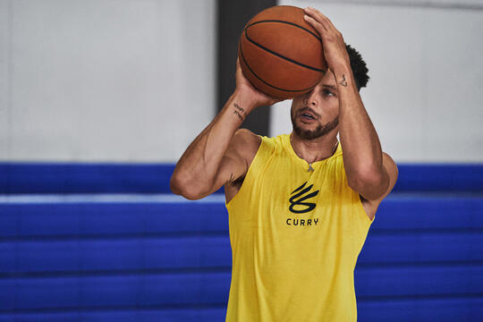 Stephen Curry dan Under Armour Meluncurkan Curry Brand, Mau Menyaingi Jordan?