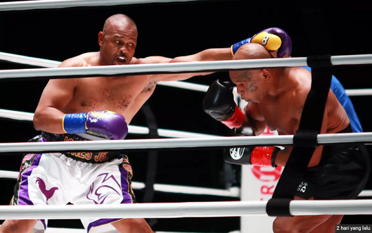 Usia Boleh Menua, Taring Masih Tajam! Mike Tyson dan Roy Jones Terbukti masih Garang