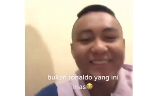 Miskomunikasi, Request Pangkas Rambut Model Ronaldo Malah Jadi Ronaldo Wati! Gokils
