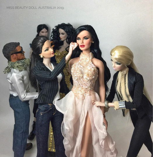 Miss Beauty Doll, Kontes Kecantikan Khusus Boneka! Indonesia Juga Ikut Lo