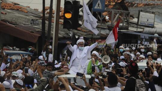 Rizieq Beri Sinyal Datang, Minta Pendukung Jangan Berkerumun di Polda Metro