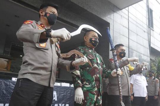 FPI vs Polisi, Baku Tembak 6 Orang Tewas Siapa Yang Bermain Drama?