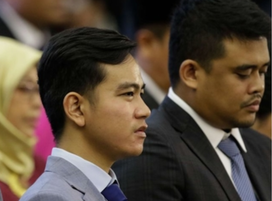 Jokowi Cetak Rekor Baru, Pertama Kalinya Presiden Punya Anak dan Menantu Wali Kota