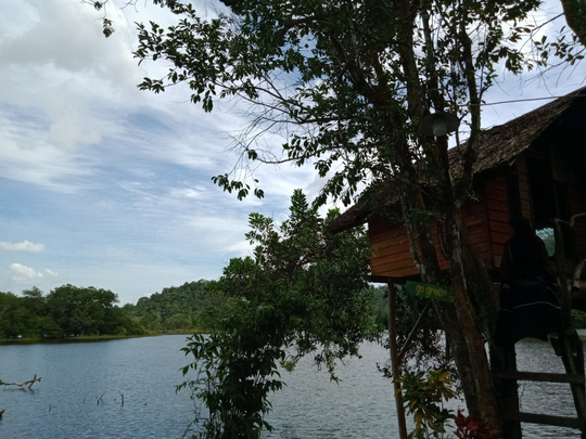 Kian Menawan! Ciptakan Kenangan Tahun Barumu di Danau Wisata Sejarah, Sebedang