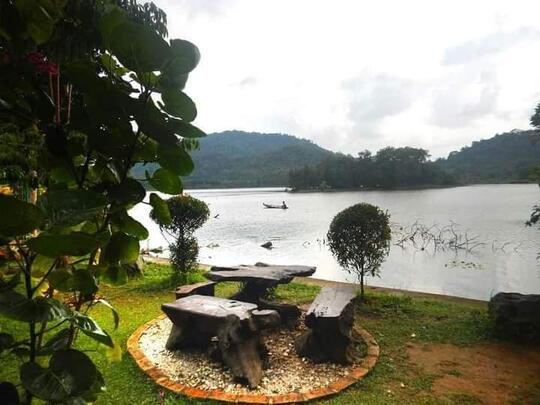 Kian Menawan! Ciptakan Kenangan Tahun Barumu di Danau Wisata Sejarah, Sebedang