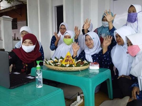 Hanya di Cafe Wangi and Studio Nasi goreng, Nasi Bakar, Nasi Gurih seharga 3k saja!