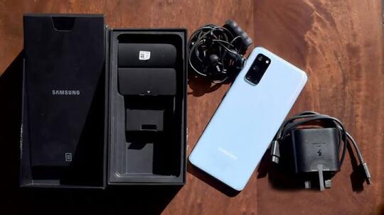 Tidak Jaman Lagi Pakai Micro-SD, Samsung Hapus Slot Memori di Seri Galaxy S21