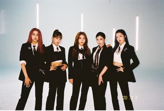Kenalan Sama Member Secret Number, Yuk! Ada Dita Karang Member Asli Indonesia