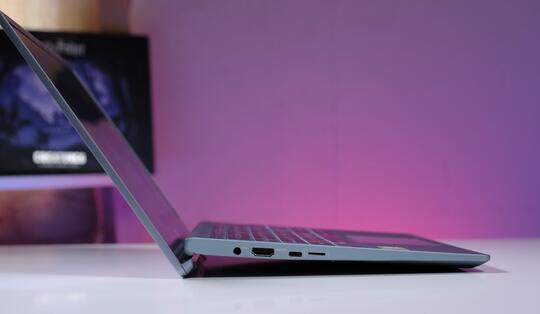 Review MSI Modern 14 B10R